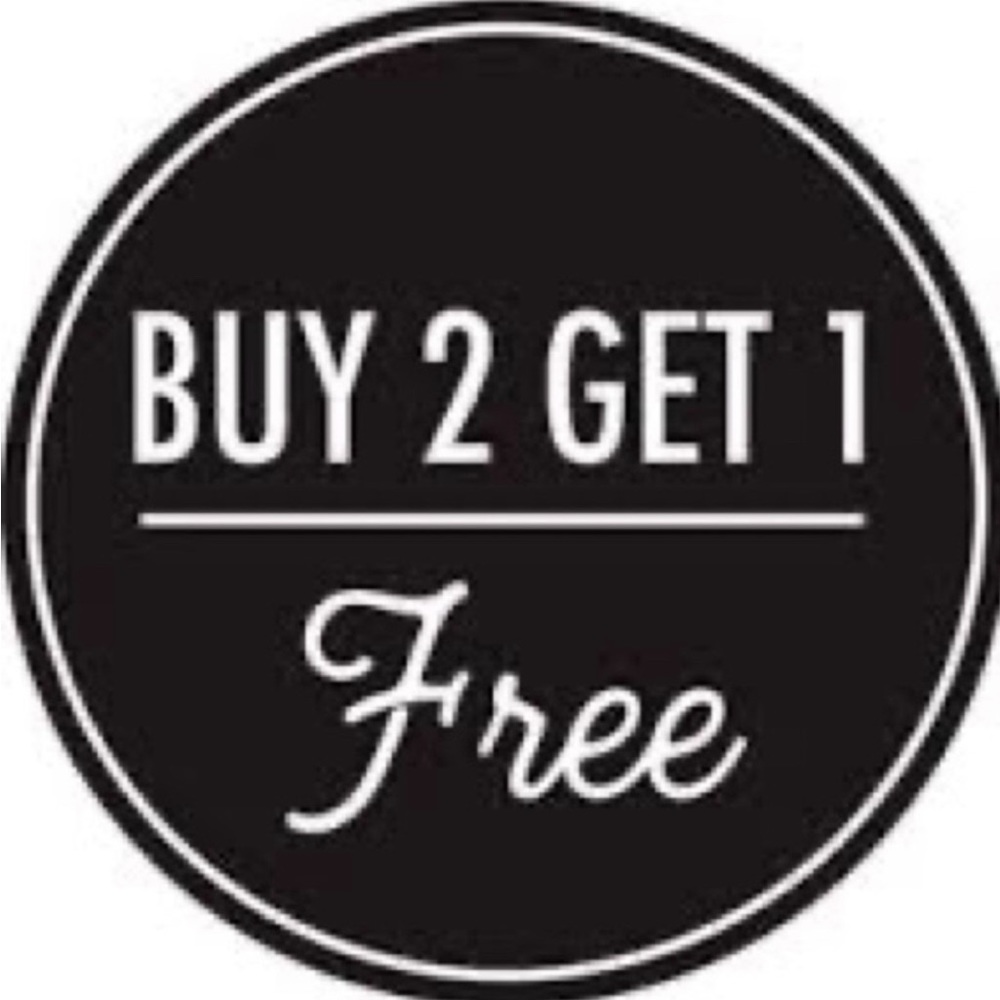 ‼️ Closet BLOWOUT! Find a way to save! Offers on items $15 or more Considered‼️ - Picture 5 of 16